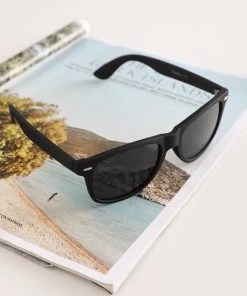 CUPSHE Black Magic Minimalist Sunglasses Accs & Clothing