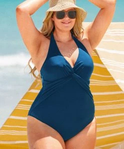 CUPSHE Portofino Escape Twist Front Halter Plus Size One Piece Swimsuit