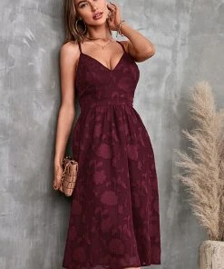 CUPSHE Lola V-neck Thin Straps Backless Slip Dress