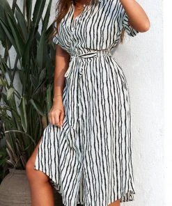 CUPSHE Dulce V-neck Smocking Lace Up Dress Dresses