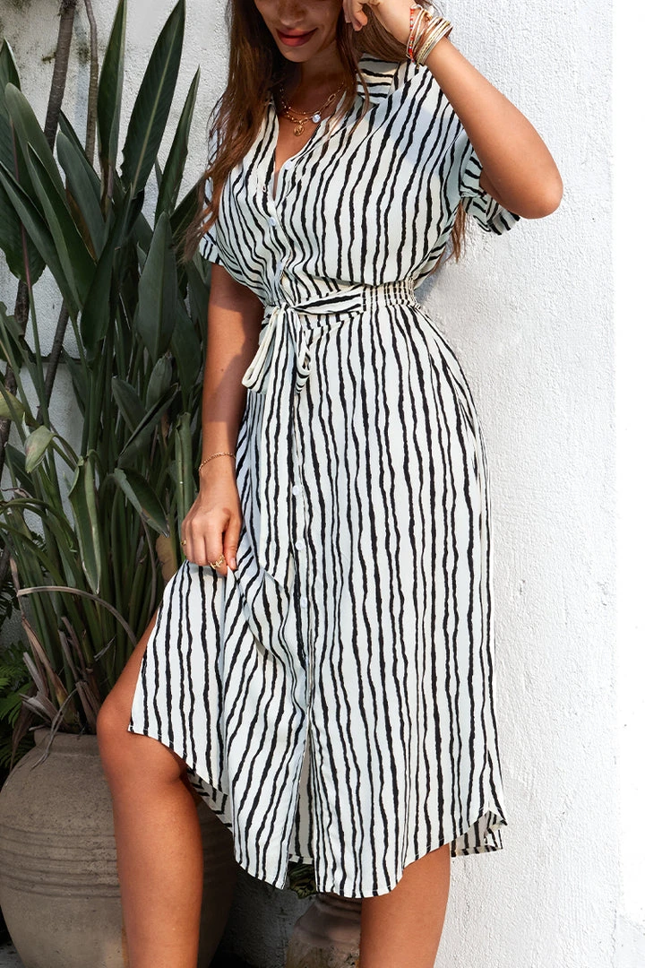 CUPSHE Dulce V-neck Smocking Lace Up Dress Dresses