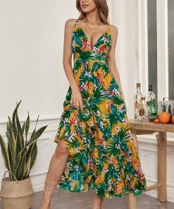 CUPSHE Ebele Hawaiian Floral Strap A-Shape Dress Dresses