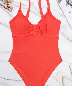 CUPSHE Ally Red Ruched Cut-out Back Plus Size One Piece Swimsuit Swimwear BOGO 40% OFF