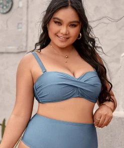 CUPSHE Wild Ronarce Molded Twist Front Plus Size Bikini Top