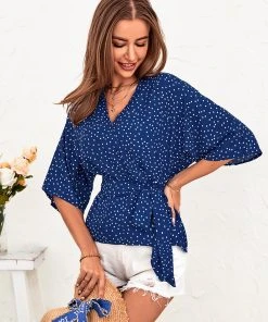 CUPSHE Chrystal V-neck Polka Dot Tie Top