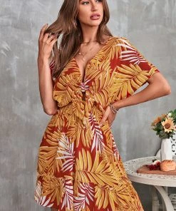 CUPSHE Dresses Maiya Leafy Tie Front Dress