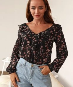 CUPSHE Jakayla Ditsy V-neck Bodysuit