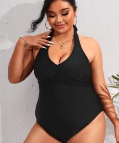 CUPSHE Seaside Holiday Twist Front Black Plus Size One Piece Swimsuit