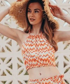 CUPSHE Alva Halter Neck Pull Over Crop Top