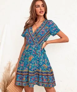 CUPSHE Dresses Gertie V-neck Ruffle Lace Up A-shape Dress