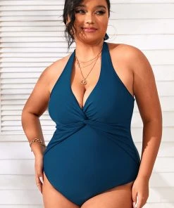 CUPSHE Portofino Escape Twist Front Halter Plus Size One Piece Swimsuit