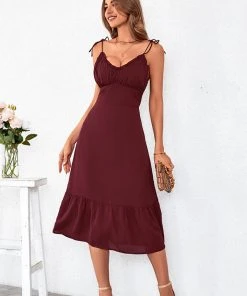 CUPSHE Lola Thin Straps Smocking Slip Dress