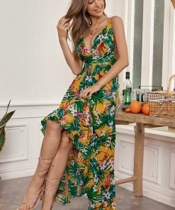 CUPSHE Ebele Hawaiian Floral Strap A-Shape Dress Dresses