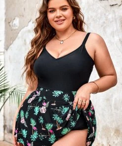 CUPSHE Palm Beach Nights V Neck Plus Size Swimdress