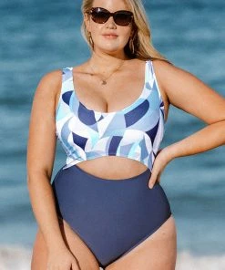 CUPSHE Modern Geo Cutout Round Neck Tummy Control Plus Size One Piece