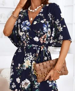 CUPSHE Accs & Clothing Dulce V-neck Short Sleeve Elastic Waist Jumpsuit