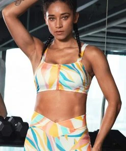 CUPSHE Amantea Abstract Print Zip Front Sports Bra