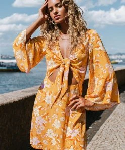 CUPSHE Keara Fitted Waisted Bunny Tie Cut Out A-Shape Dress