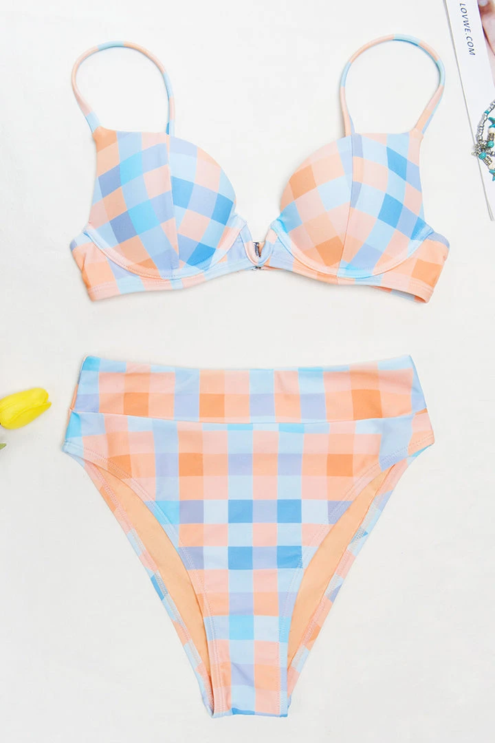 CUPSHE Jaida Checkered V Wired Underwire Bikini