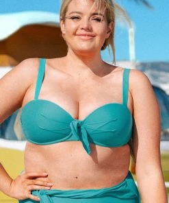 CUPSHE Kristin Underwire Plus Size Bikini Top