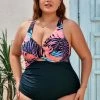 CUPSHE Plus Size Vapor Wave Hot Tropics Molded Twist Front One Piece Swimsuit