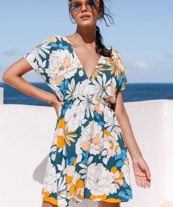 CUPSHE Jena Floral V-neck Dress Dresses