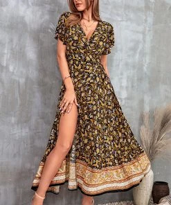 CUPSHE Dresses Arlette V-neck Short Sleeve Paisley A-shape Dress