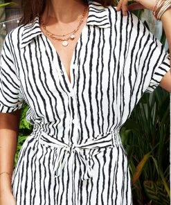 CUPSHE Dulce V-neck Smocking Lace Up Dress Dresses