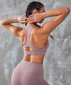 CUPSHE Gael Twist Tank Sports Bra Accs & Clothing