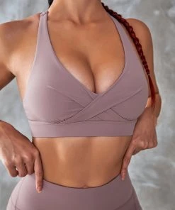 CUPSHE Gael Twist Tank Sports Bra Accs & Clothing