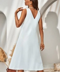 CUPSHE Maho V-neck Strapless Loose Waisted A-Shape Dress Dresses