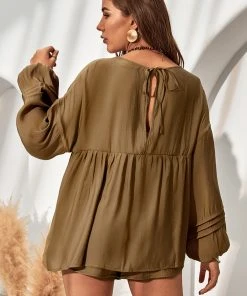 CUPSHE Annika Elastic Waist Tie Split Short Cover Ups