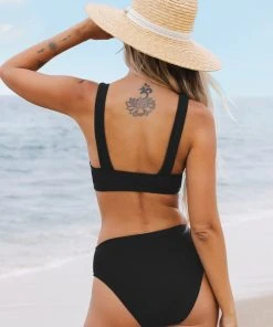 CUPSHE Enjoy The Sun Scalloped Bralette & Mid Rise Hipster Bikini Set