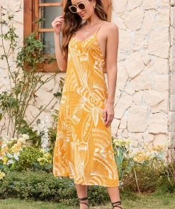 CUPSHE Joanna Floral Crisscross Maxi Dress