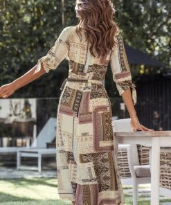 CUPSHE Baylee V-neck Raglan Sleeve Fitted Waisted Dress Dresses