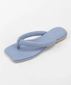 CUPSHE Sweetpea Blue Thong Sandals