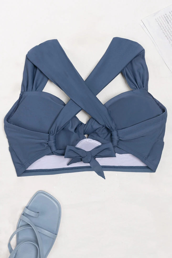 CUPSHE Kirstin Twist Front Plus Size Bikini Top