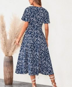 CUPSHE Dresses Gracie V-neck Tie Waist Lace Up A-Shape Dress