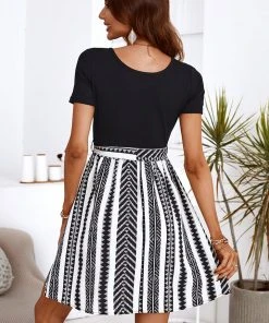 CUPSHE Dresses Amaris Square Neck Belted A-shape Dress