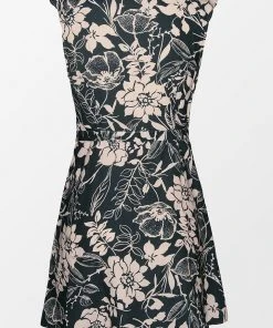 CUPSHE Kehlani Sleeveless Tie Waiste Ruffle Dress