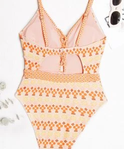 CUPSHE Stefanie Geo Print Lace-up One Piece Swimsuit
