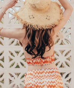 CUPSHE Alva Halter Neck Pull Over Crop Top