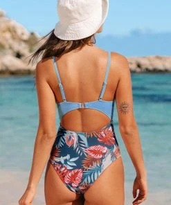 CUPSHE Chloe Tropical V-neck Cut Out One Piece Swimsuit One Pieces