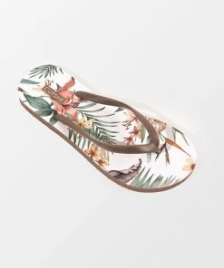 CUPSHE Leopard Tropical Print Flip Flops