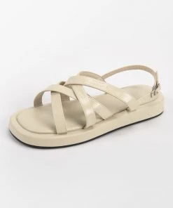 CUPSHE Vineyards Crisscross Strap Ankle Buckle Sandals Accs & Clothing