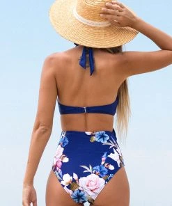 CUPSHE One Pieces Cutout Back Hook Wrapped One Piece