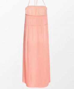 CUPSHE Tara Halter Frill Backless Maxi Dress