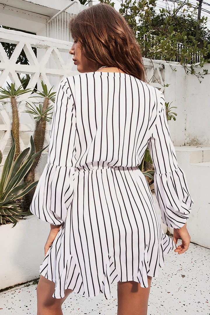 CUPSHE Dulce Long Sleeve Tassel Mid Length Dress Dresses