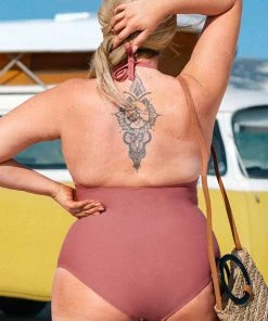 CUPSHE Charmed Romance High-Neck Tummy Control Plus Size One Piece