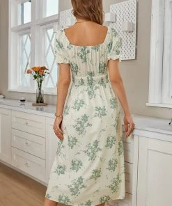 CUPSHE Delina Missy Floral Bubble Sleeve A-Shape Dress